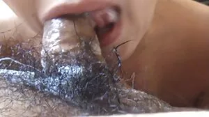 ළදරුවන් නිරුවතින් දුවයි