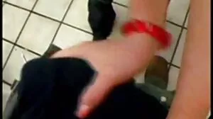 Blonde Lesbo