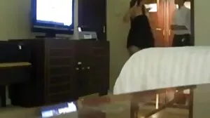 සරාගී ගැහැණු ළමයින් සෑම විටම ඇත